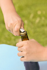 ado buvant de la bière 15