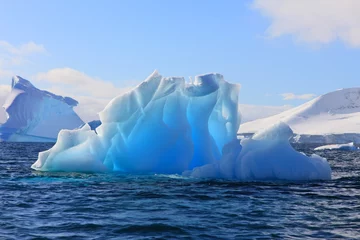 Selbstklebende Fototapete Antarktis Träume aus Eis und Azurblau