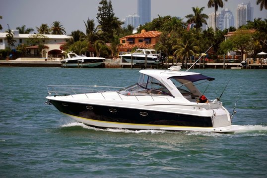 Luxury Sport Fishing Boat