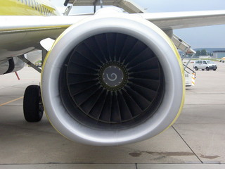 Ein Triebwerk einer Boeing 737-800