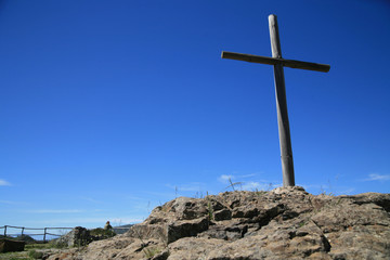 Cross near heaven