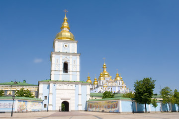 Fototapeta na wymiar A church is in kieve, Mikhaylovskiy cathedral