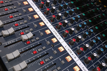 panel control audio 