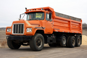 dumper © Andrew Breeden