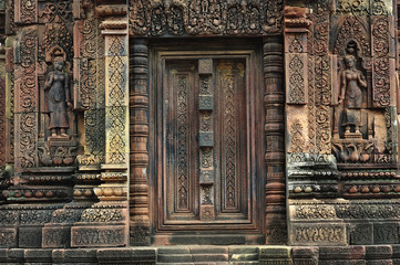 Fototapeta na wymiar Cambodia Angkor Banteay Srey temple a false door