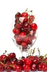 Fototapeta na wymiar cherries in a glass