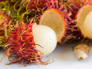 Peeled Rambutan 