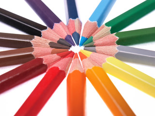Naklejka premium circle of colored pencils