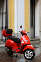Naklejka premium scooter rouge