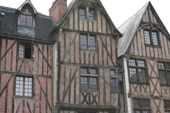 Maisons &agrave; colombages - Place Plumereau &agrave; Tours (Indre-et-Loire)