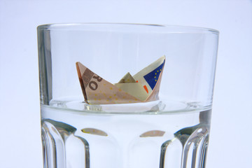 Scheinboot Wasserglas