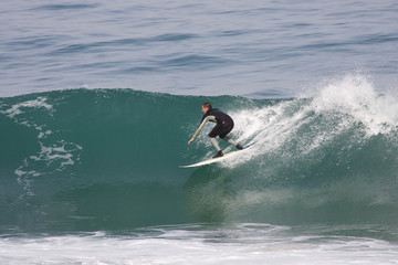 surfeur sur la vague