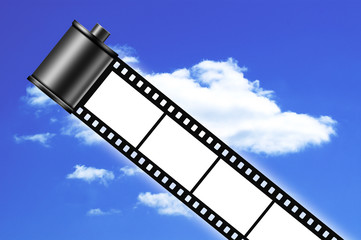 Filmrolle am blauen Himmel