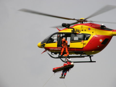 secours a&eacute;rien