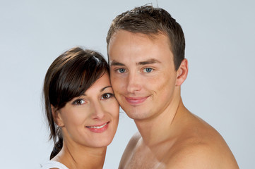 jeune couple amoureux
