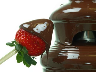 Photo sur Plexiglas Buffet, Bar fontaine de chocolat à la fraise fraîche