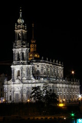 Fototapeta na wymiar hofkirche zu dresden