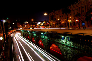 Fototapeta na wymiar Barcelona w nocy