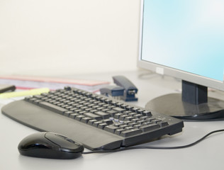 Obraz na płótnie Canvas Office desk with computer