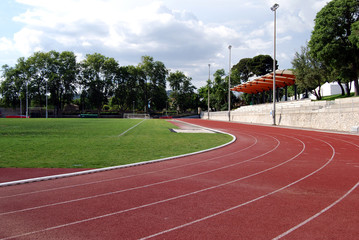 Stade 04