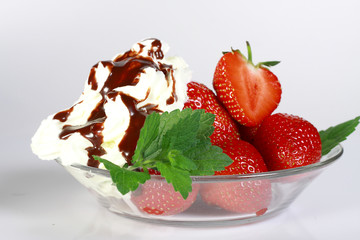 Erdbeeren mit Sahne