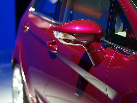 Pink rear-view mirror