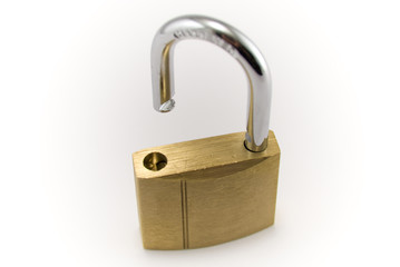 cadenas ouvert