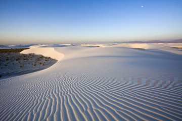 Fototapeta na wymiar Just after sunrise in White Dunes National Monument