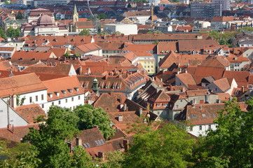 Fototapeta na wymiar Über den Dächern von Graz