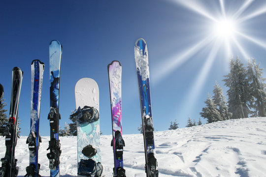 Sports d'hiver ski soleil 