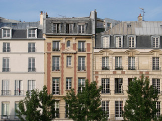 Fototapeta na wymiar Paryskie fasad budynków