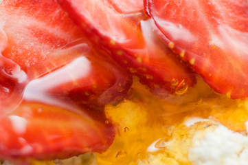 Cottage cheese with a strawberry and honey