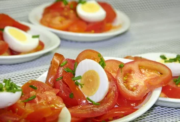 Crédence de cuisine en verre imprimé Entrée salade de tomates