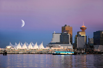 Fototapeta premium Nabrzeże w Canada Place, Vancouver, BC, Kanada