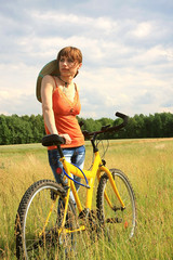 Yellow bicycle - 8147802