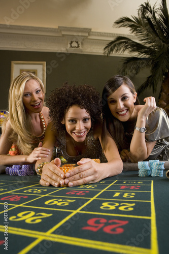 Gambling juice table