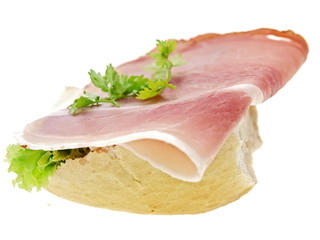 belegte brötchen,baguette,roher schinken,salat