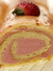 erdbeer biskuitkuchen rolls