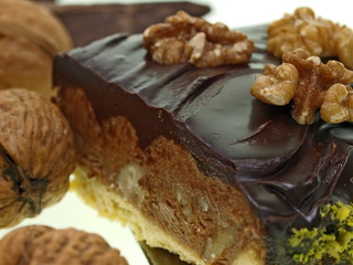 festtagsdessert, backwerk, walnuss schokoladenkuchen
