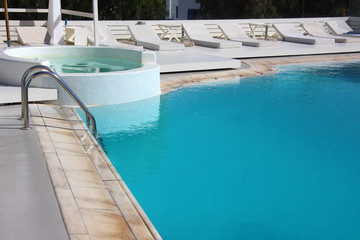 Obraz na płótnie Canvas Hotel Swimming Pool
