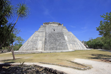 Fototapeta na wymiar Maya Site of Uxmal - Mexique