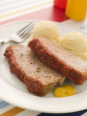 Meatloaf Baked in Tomato sauce with Mashed Potato