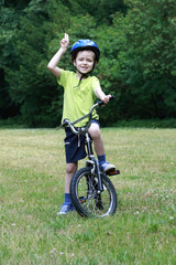 preschooler and bike © matka_Wariatka