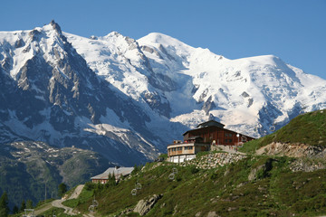 Chalet devant Mont-Blanc