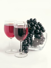 red wine and red grapes