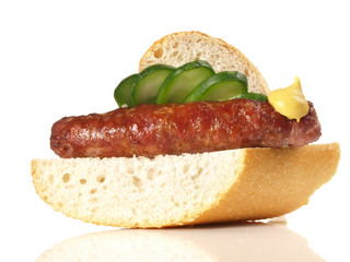 Bratwurst auf Baguette