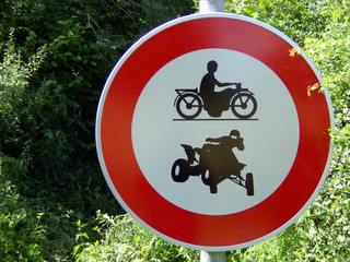 Verkehrszeichen Motorrad und Quad