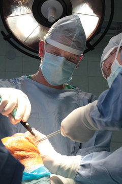 Surgeons performing procedure