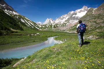 Fototapeta premium Mountain trekker