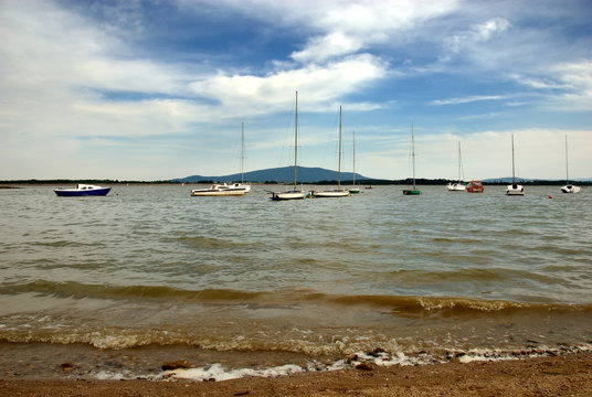 Sailoring boats on the lake